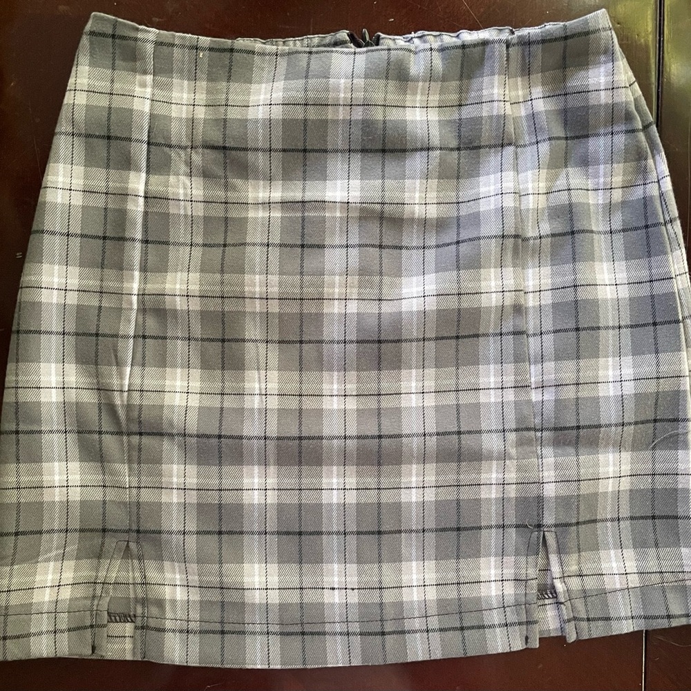 Black, gray, and white mini skirt.